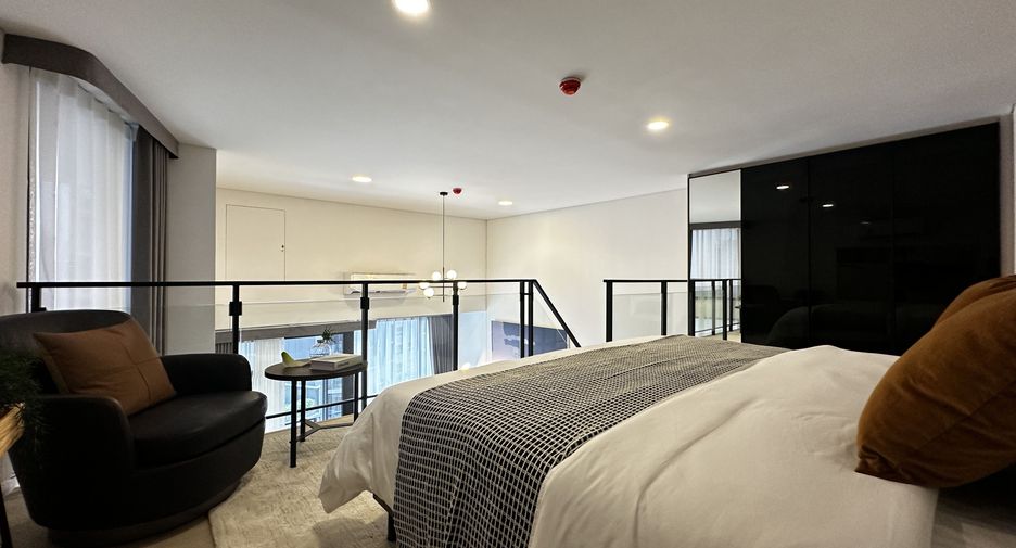 For sale 1 bed condo in Huai Khwang, Bangkok