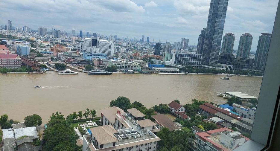 For sale 2 bedrooms condo in Sathon, Bangkok