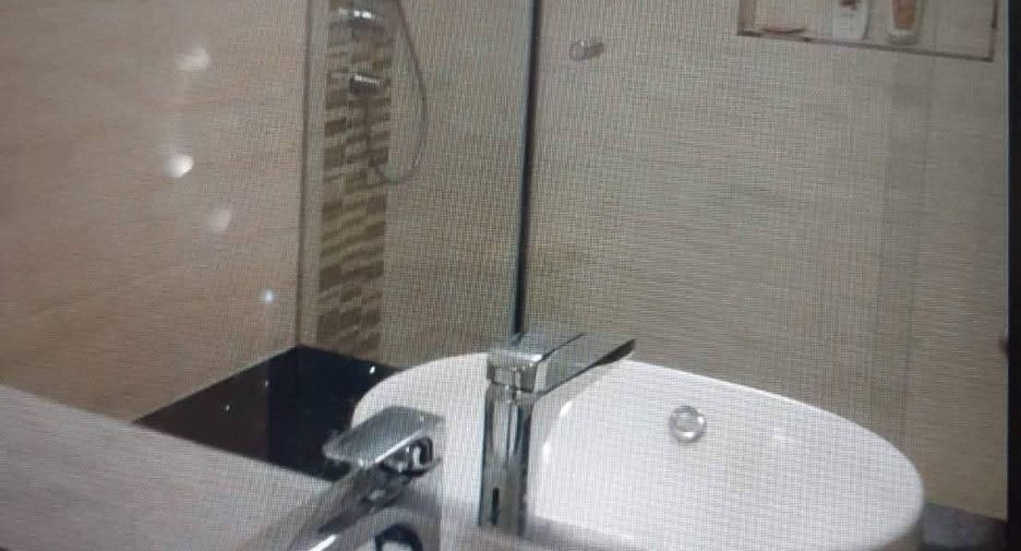 For sale 2 bedrooms condo in Sathon, Bangkok