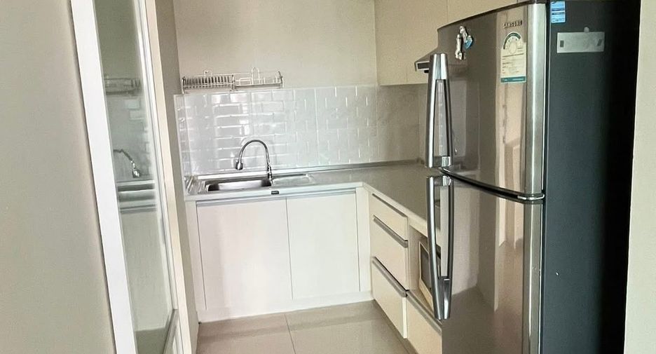 Wohnung zur Miete mit 2 Zimmer in Huai Khwang, Bangkok