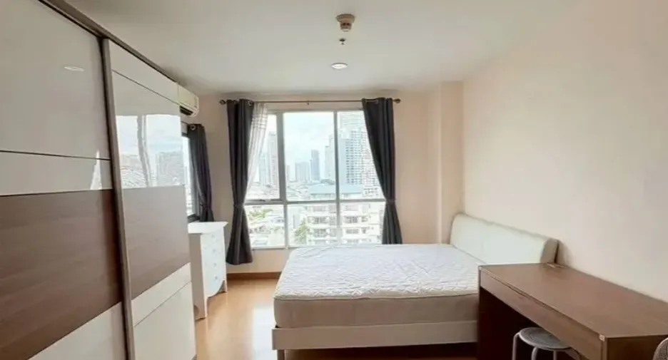 For rent 1 bed condo in Khlong Toei, Bangkok