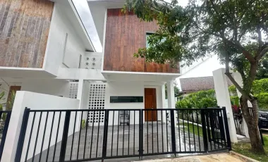 À louer 3 chambres villa à Mueang Phuket, Phuket