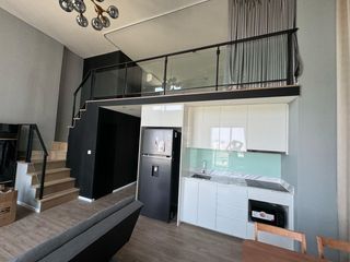 Аренда 2 спальни кондо в Хуаи Кхщанг, Бангкок