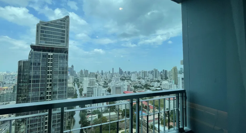 Condo en venta de 2 habitaciones en Watthana, Bangkok
