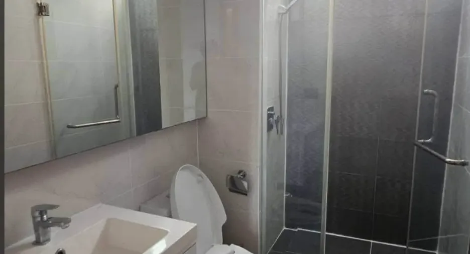 For rent 2 bedrooms condo in Phra Khanong, Bangkok