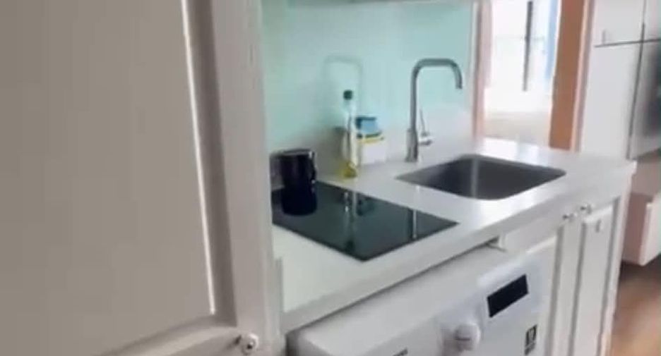 For rent 1 bed condo in Watthana, Bangkok