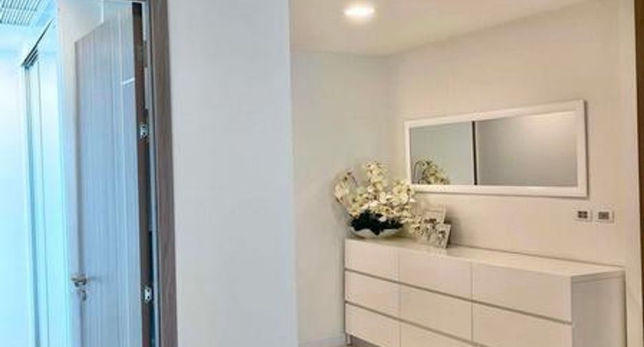 For sale 3 bedrooms condo in Bang Saray, Pattaya
