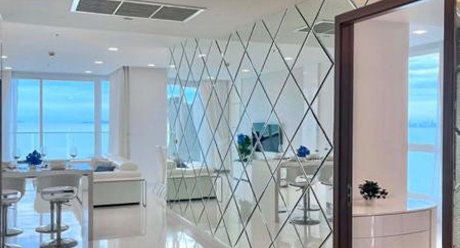 For sale 3 bedrooms condo in Bang Saray, Pattaya