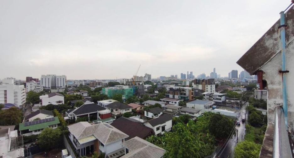 Apartment zum Kauf mit 8 Zimmer in Watthana, Bangkok