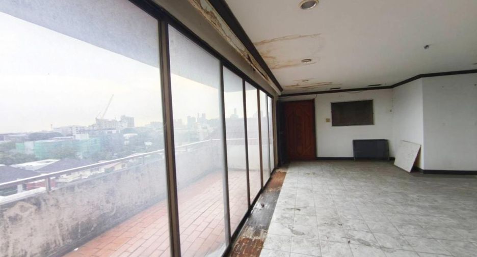 Apartment zum Kauf mit 8 Zimmer in Watthana, Bangkok