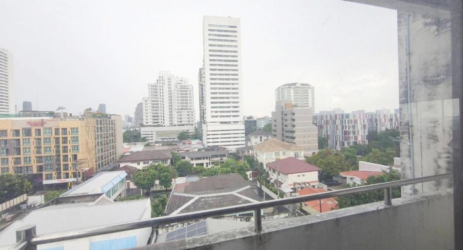 Apartment zum Kauf mit 8 Zimmer in Watthana, Bangkok