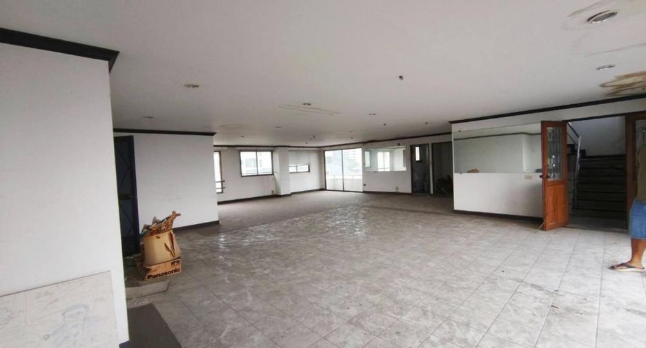 Apartment zum Kauf mit 8 Zimmer in Watthana, Bangkok