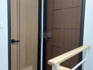 Casa adosada en venta de 2 habitaciones en Suan Luang, Bangkok