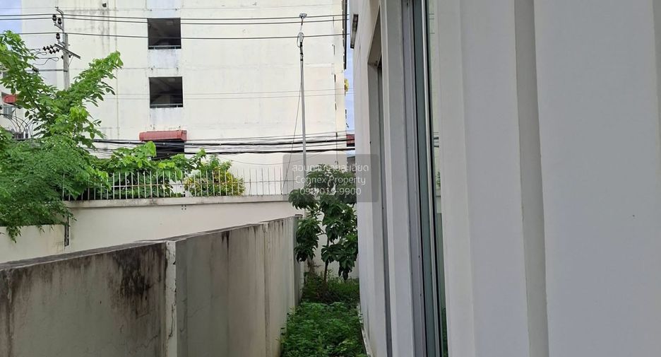 出售 3 卧室 联排别墅 在 Bang Bua Thong, Nonthaburi