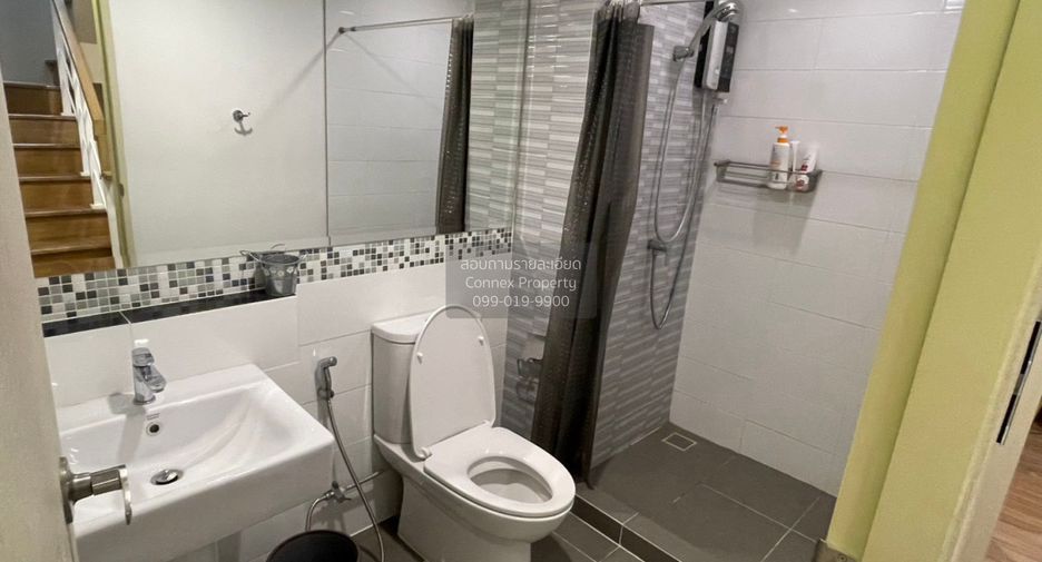 For sale 3 bedrooms townhouse in Bang Khen, Bangkok
