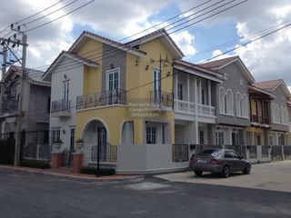 For sale 3 bedrooms townhouse in Suan Luang, Bangkok