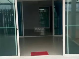Haus zum Kauf mit 4 Zimmer in Watthana, Bangkok
