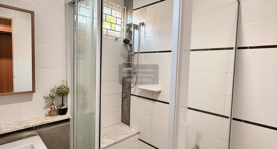 Casa en venta de 3 habitaciones en Khan Na Yao, Bangkok
