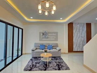 Casa adosada en venta de 4 habitaciones en Bang Bua Thong, Nonthaburi