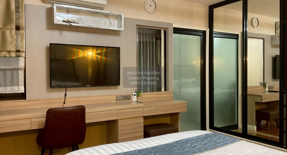 For sale 1 bed condo in Khlong Toei, Bangkok