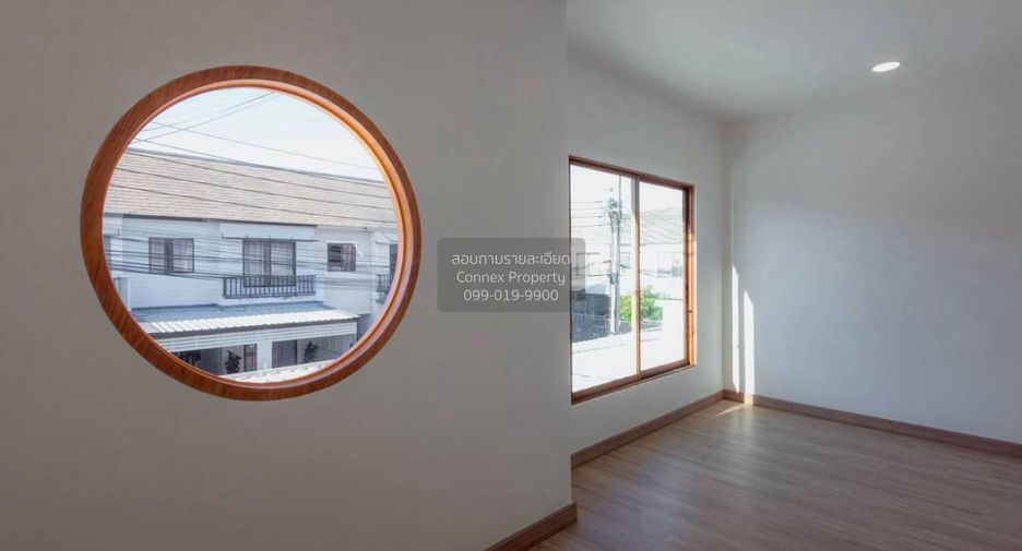 Casa adosada en venta de 3 habitaciones en Bang Yai, Nonthaburi