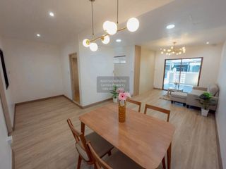 Casa adosada en venta de 3 habitaciones en Bang Yai, Nonthaburi