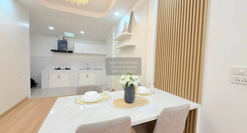 Reihenhaus zum Kauf mit 2 Zimmer in Bang Lamung, Chonburi