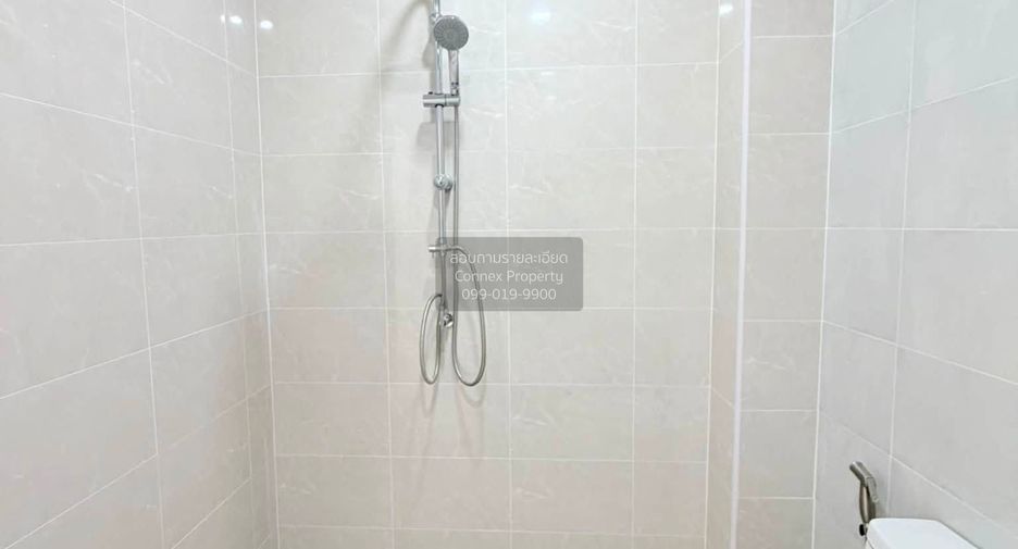 Reihenhaus zum Kauf mit 2 Zimmer in Bang Lamung, Chonburi