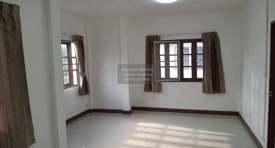 For sale 3 bedrooms house in Saphan Sung, Bangkok