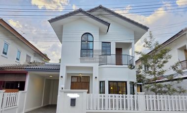 For sale 4 bedrooms house in Lam Luk Ka, Pathum Thani
