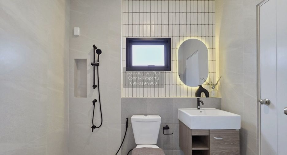 For sale 4 bedrooms house in Lam Luk Ka, Pathum Thani