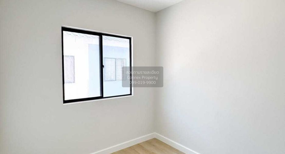 Casa adosada en venta de 3 habitaciones en Bang Khae, Bangkok