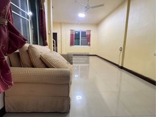 Reihenhaus zum Kauf mit 3 Zimmer in Mueang Samut Sakhon, Samut Sakhon