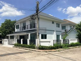 À vendre 3 chambres maison à Bang Yai, Nonthaburi