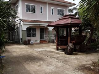 Haus zum Kauf mit 5 Zimmer in Mueang Pathum Thani, Pathum Thani