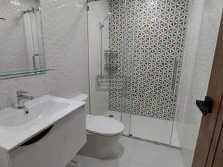 Casa adosada en venta de 2 habitaciones en Suan Luang, Bangkok