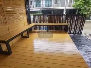 Casa adosada en venta de 2 habitaciones en Suan Luang, Bangkok