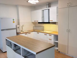 Wohnung zum Kauf mit 1 Zimmer in Bang Phlat, Bangkok