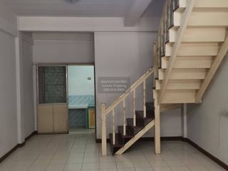 Продажа 2 спальни таунхаус в Mueang Samut Prakan, Самутпракан