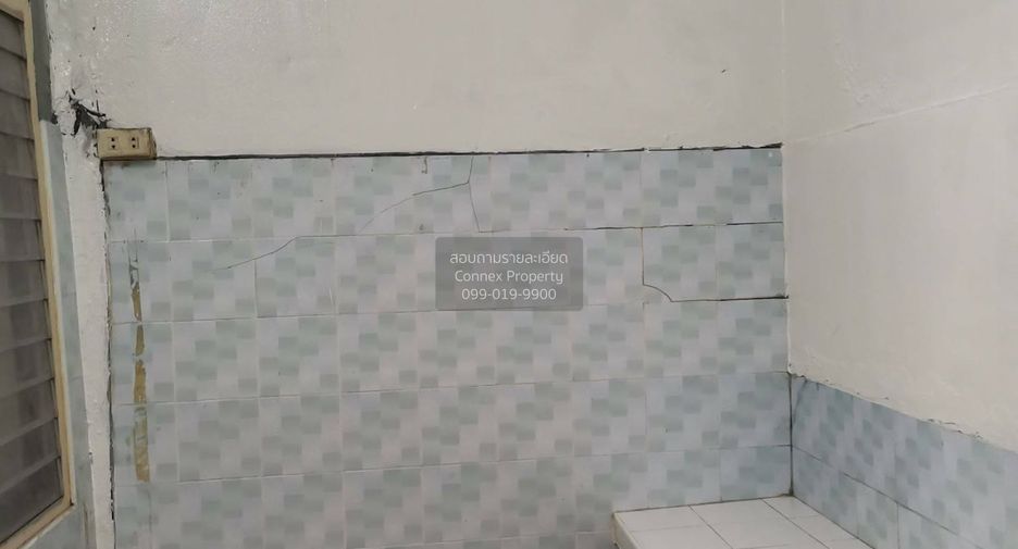 Продажа 2 спальни таунхаус в Mueang Samut Prakan, Самутпракан