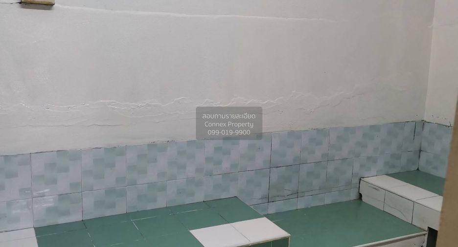 Продажа 2 спальни таунхаус в Mueang Samut Prakan, Самутпракан