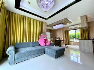 Casa en venta de 4 habitaciones en Lat Krabang, Bangkok