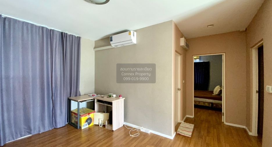 For sale 4 bedrooms house in Lat Krabang, Bangkok