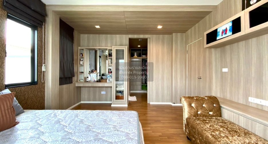 For sale 4 bedrooms house in Lat Krabang, Bangkok