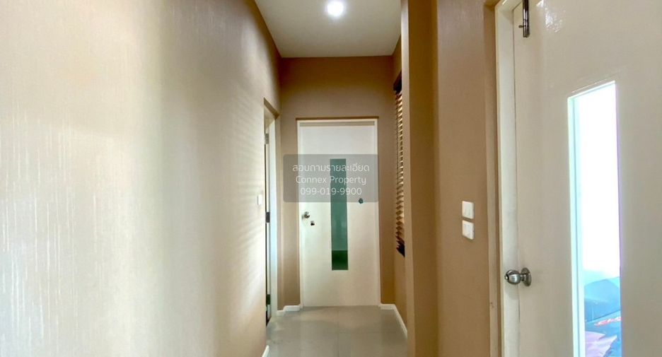 For sale 4 bedrooms house in Lat Krabang, Bangkok
