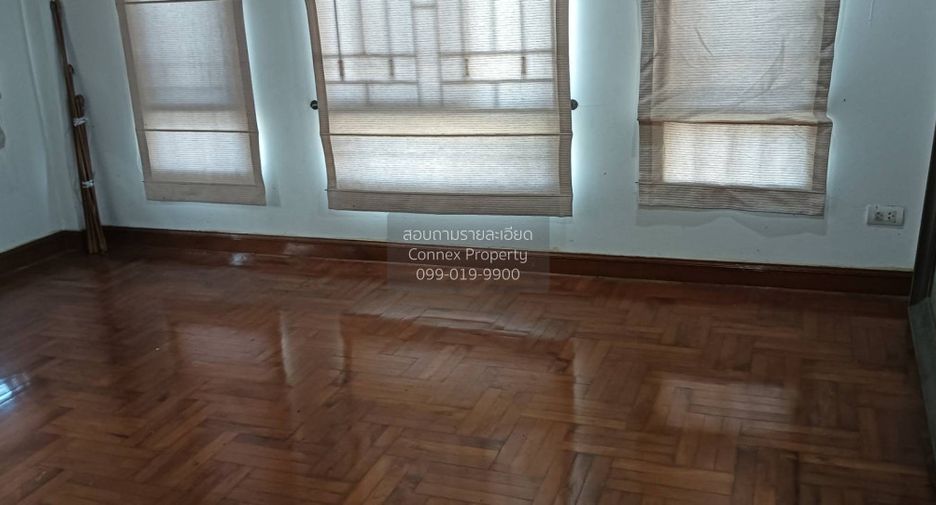 Casa en venta de 4 habitaciones en Bang Khen, Bangkok