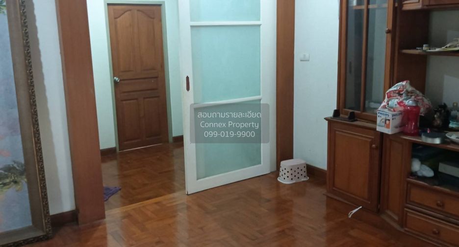 Casa en venta de 4 habitaciones en Bang Khen, Bangkok