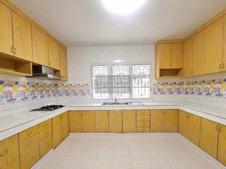Haus zum Kauf mit 6 Zimmer in Thawi Watthana, Bangkok