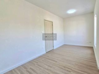 Casa adosada en venta de 3 habitaciones en Bang Khun Thian, Bangkok