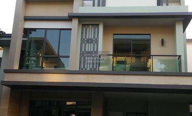 Casa en venta de 4 habitaciones en Bueng Kum, Bangkok